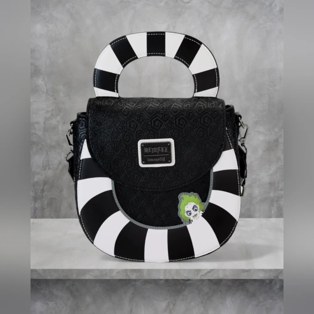 NWT Beetlejuice Sandworm Crossbody Loungefly 🖤 - Picture 3 of 6